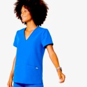 FIGS Women's Casma - Three-Pocket Scrub Top - S / Royal Blue